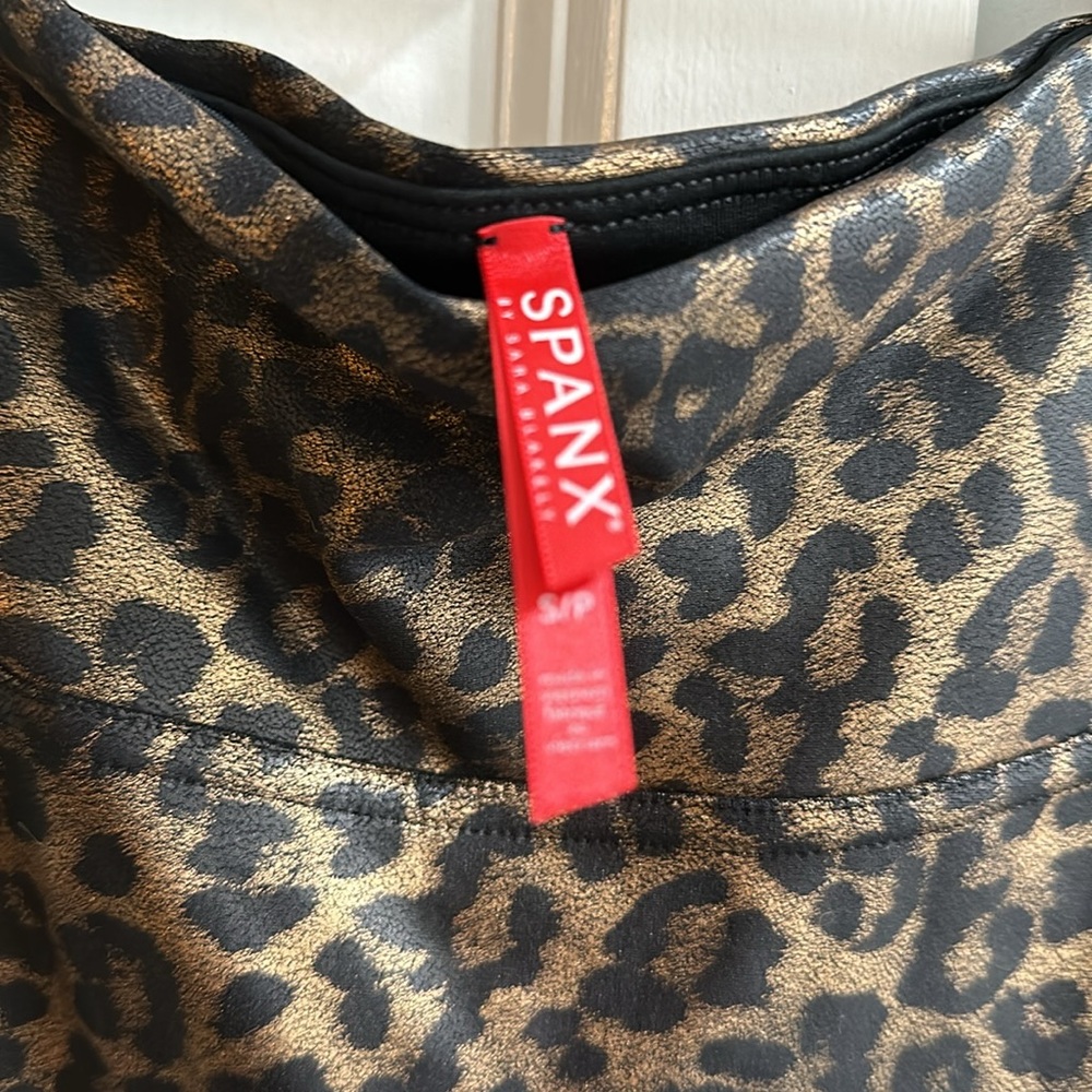 Spanx Leopard Print Legging Size Small - image 2
